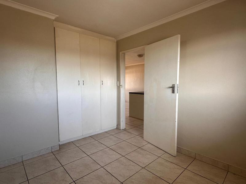 To Let 2 Bedroom Property for Rent in Strand Central Western Cape